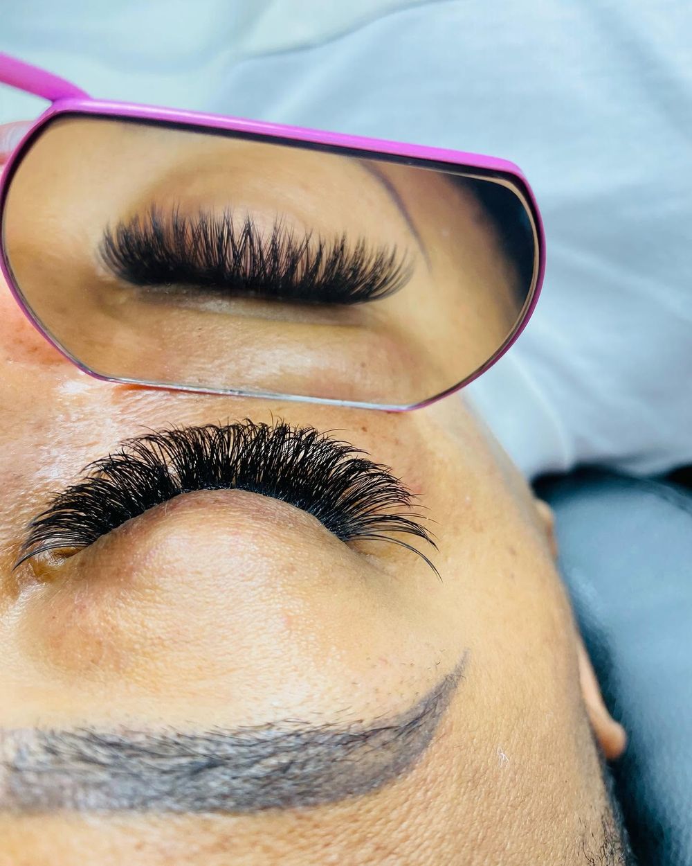 Cluster lashes, close-up